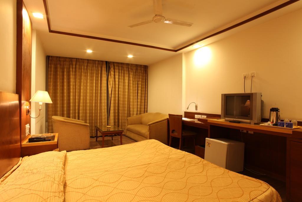 Hotel Jammu Ashok Room photo